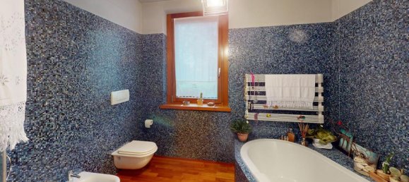 4 Schlafzimmer Villa in Novara, Italy, Nr. 172032 23
