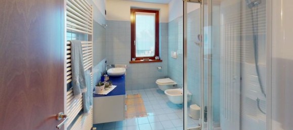 4 Schlafzimmer Villa in Novara, Italy, Nr. 172032 25