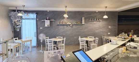 3-salle Propriété commerciale à Castiglione delle Stiviere, Italy No. 302678 9