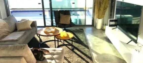 4 Schlafzimmer Wohnung in Alicante, Spain, Nr. 135753 2