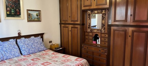 7 rooms Apartment in Chioggia, Italy No. 104088 8