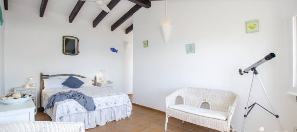 5 bedrooms House in Cap D'en Font, Spain No. 293289 15