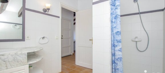 5 bedrooms House in Cap D'en Font, Spain No. 293289 17