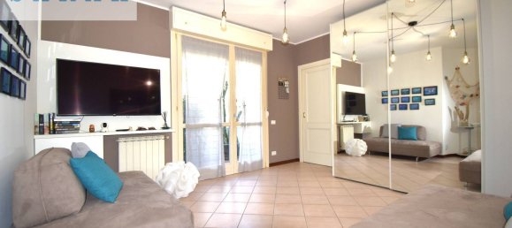 3 rooms Apartment in Viareggio, Italy No. 47614 4