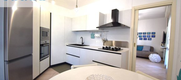 3 rooms Apartment in Viareggio, Italy No. 47614 8