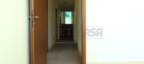 410m² Commercial property in Vicenza, Italy No. 273720 17