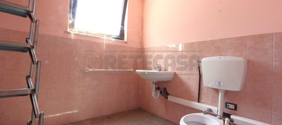 410m² Commercial property in Vicenza, Italy No. 273720 34