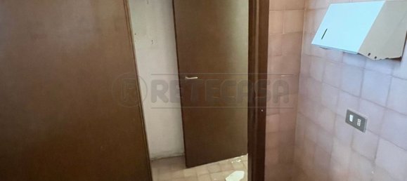 410m² Commercial property in Vicenza, Italy No. 273720 41