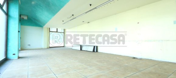 410m² Commercial property in Vicenza, Italy No. 273720 5