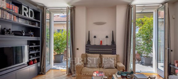 2 chambres Penthouse à Milan, Italy No. 247088 4