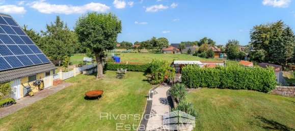 Здание с 11 комнатами в Cuxhaven, Германия № 326434 16