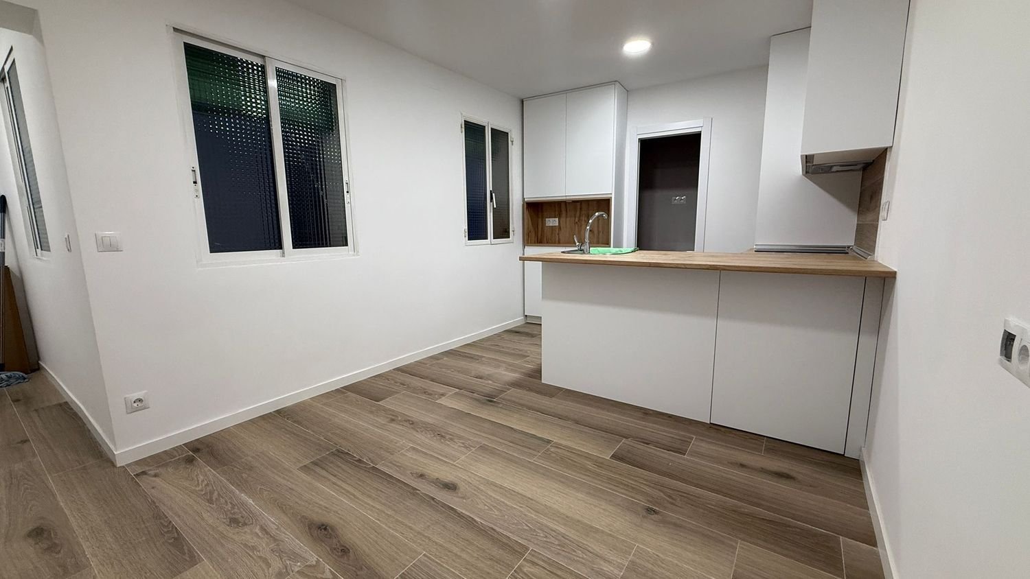 2 bedrooms Apartment in Madrid, Spain No. 199150