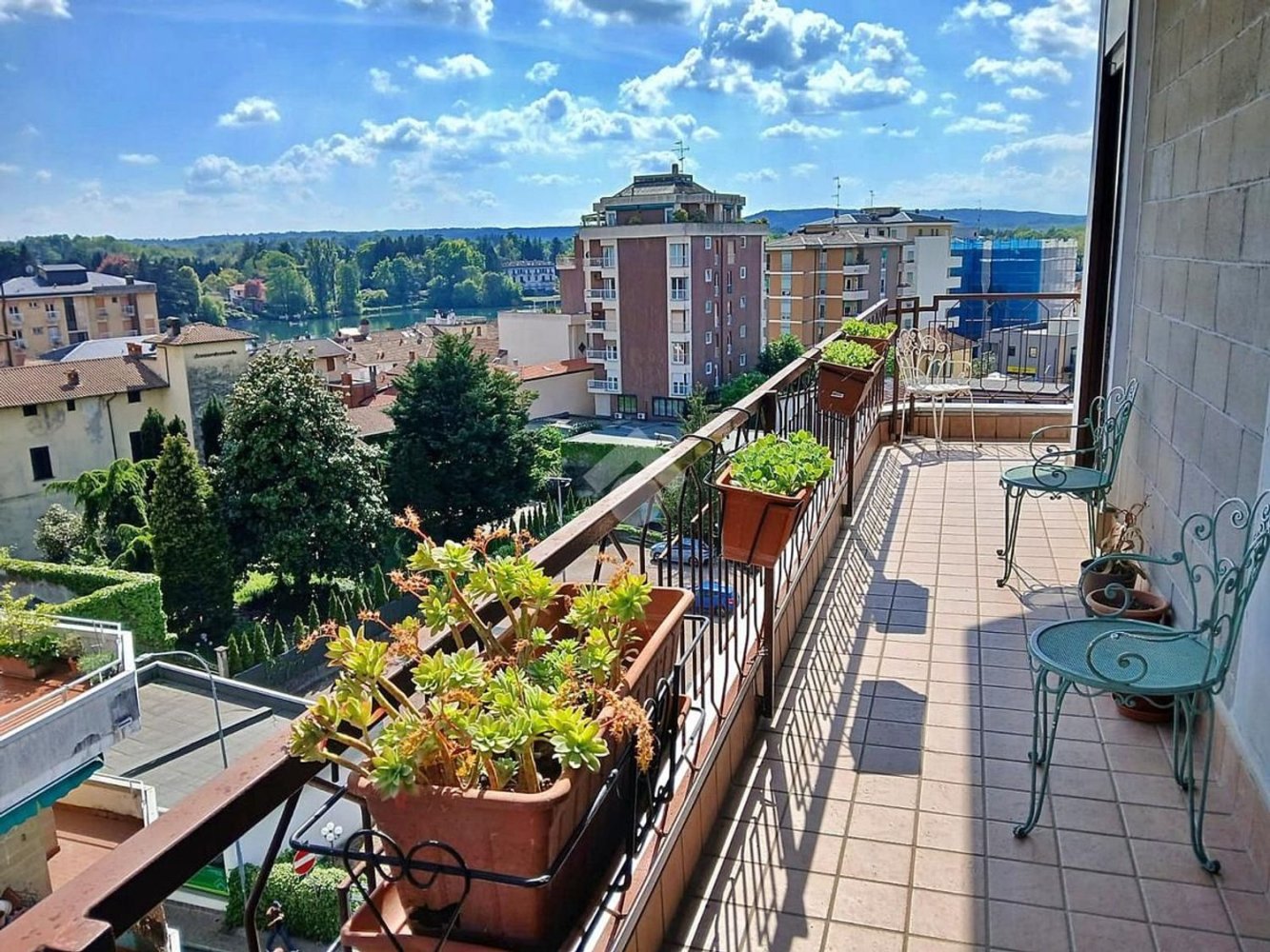 Apartamento T4 em Sesto Calende, Italy N.º 361254