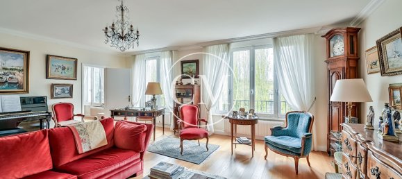 3 chambres Appartement à Versailles, France No. 117574 2