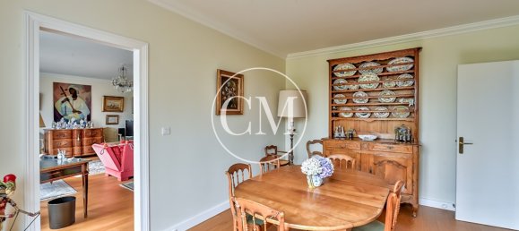 3 chambres Appartement à Versailles, France No. 117574 8