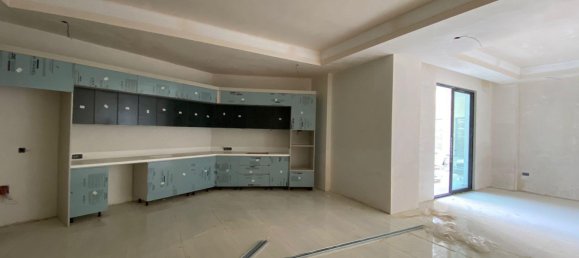 Apartamento de 4+1 en Turkler, Turkey No. 22870 11