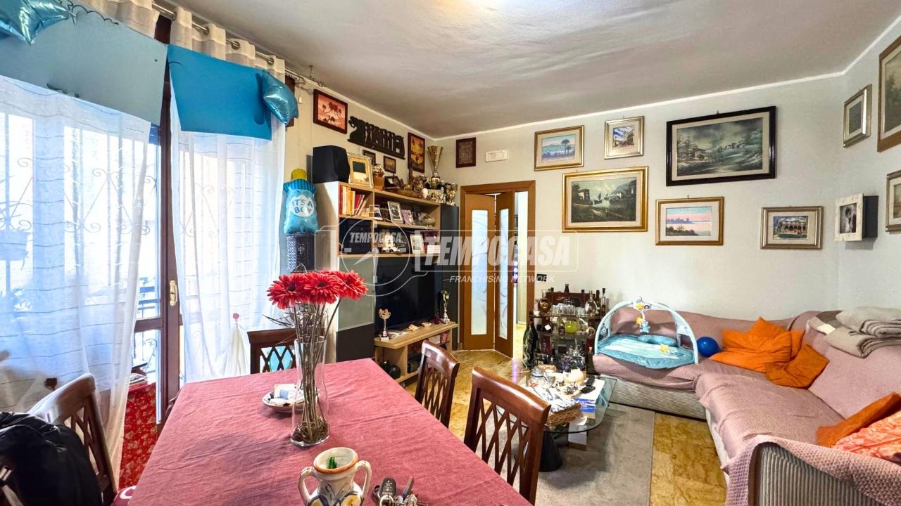 4 rooms Apartment in Cologno Monzese, Italy No. 134608