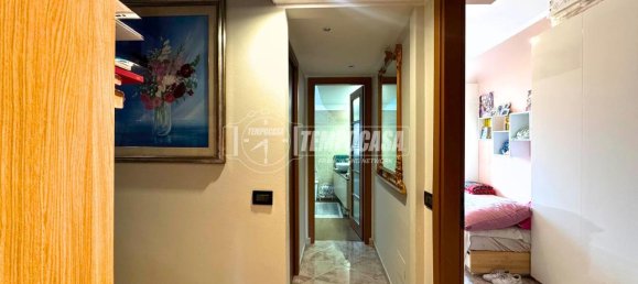 4 rooms Apartment in Cologno Monzese, Italy No. 134608 19