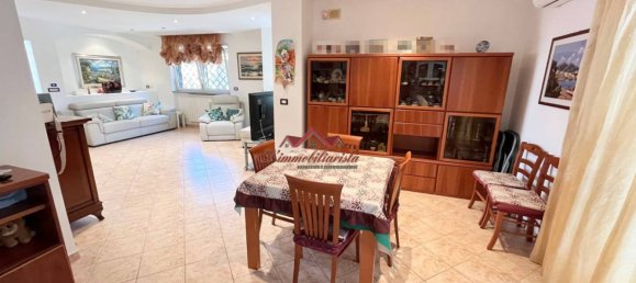 3 bedrooms Villa in Casamassima, Italy No. 168864 5