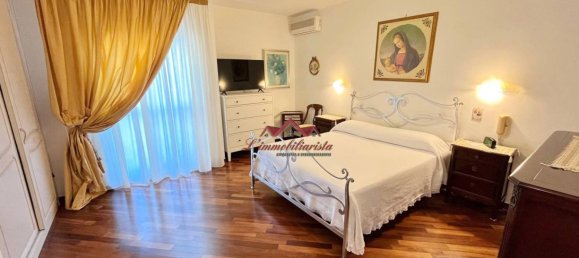 3 bedrooms Villa in Casamassima, Italy No. 168864 11