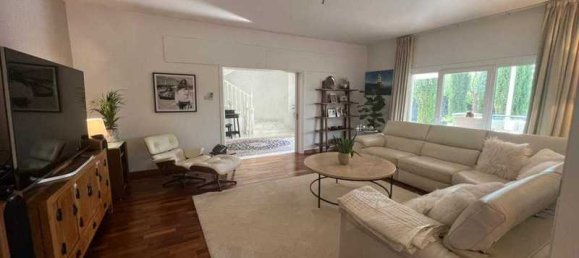 5 غرف نوم فيلا في Pyrgos, Cyprus رقم 6884 5