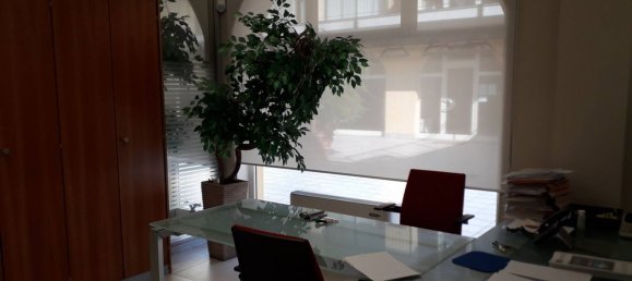 7-Zimmer Gewerbliche Immobilie in Muggiò, Italy, Nr. 64631 11