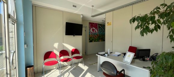7-Zimmer Gewerbliche Immobilie in Muggiò, Italy, Nr. 64631 13