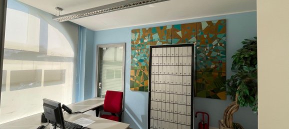 7-Zimmer Gewerbliche Immobilie in Muggiò, Italy, Nr. 64631 12