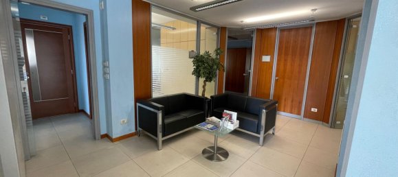 7-Zimmer Gewerbliche Immobilie in Muggiò, Italy, Nr. 64631 14