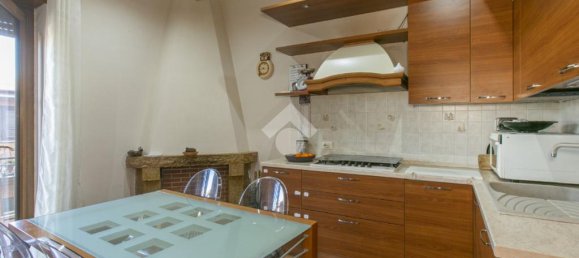 3 Schlafzimmer Wohnung in Mentana, Italy, Nr. 52339 16