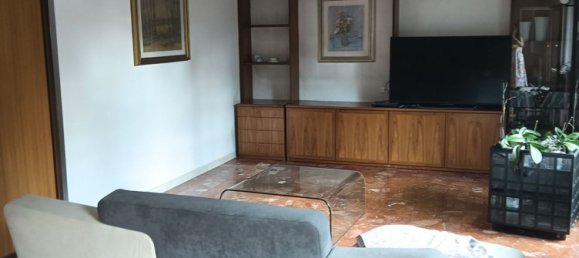 5 bedrooms Apartment in Verona, Italy No. 336696 4