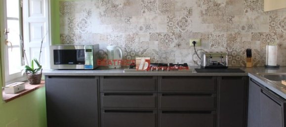 5 rooms Apartment in Lucca, Italy No. 14317 10