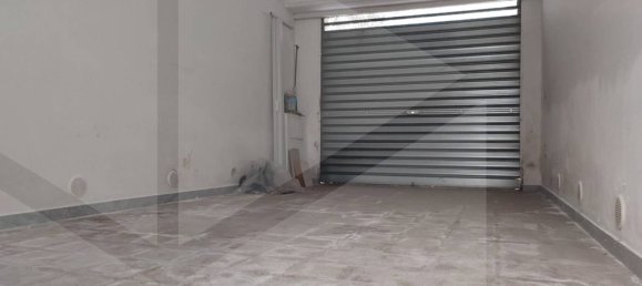 2-salle Appartement à Bari, Italy No. 29869 20