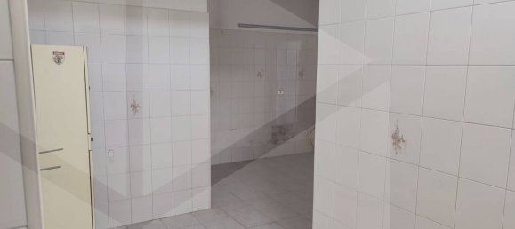 2-salle Appartement à Bari, Italy No. 29869 26
