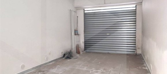 2-salle Appartement à Bari, Italy No. 29869 17