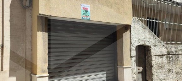 2-salle Appartement à Bari, Italy No. 29869 6