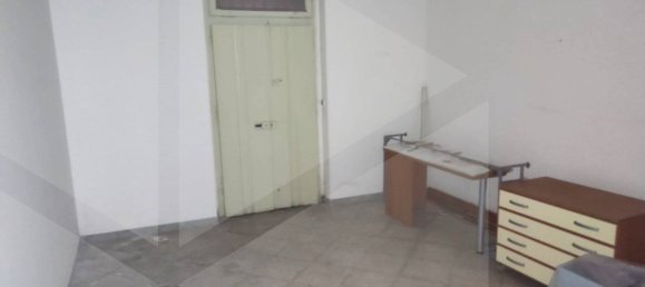 2-salle Appartement à Bari, Italy No. 29869 3
