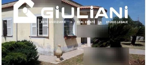 5 rooms Villa in Nettuno, Italy No. 187703 3