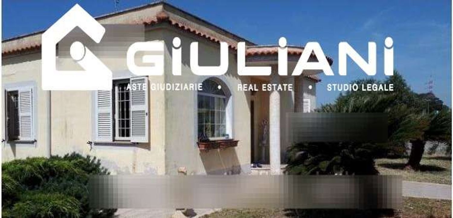 5 rooms Villa in Nettuno, Italy No. 187703