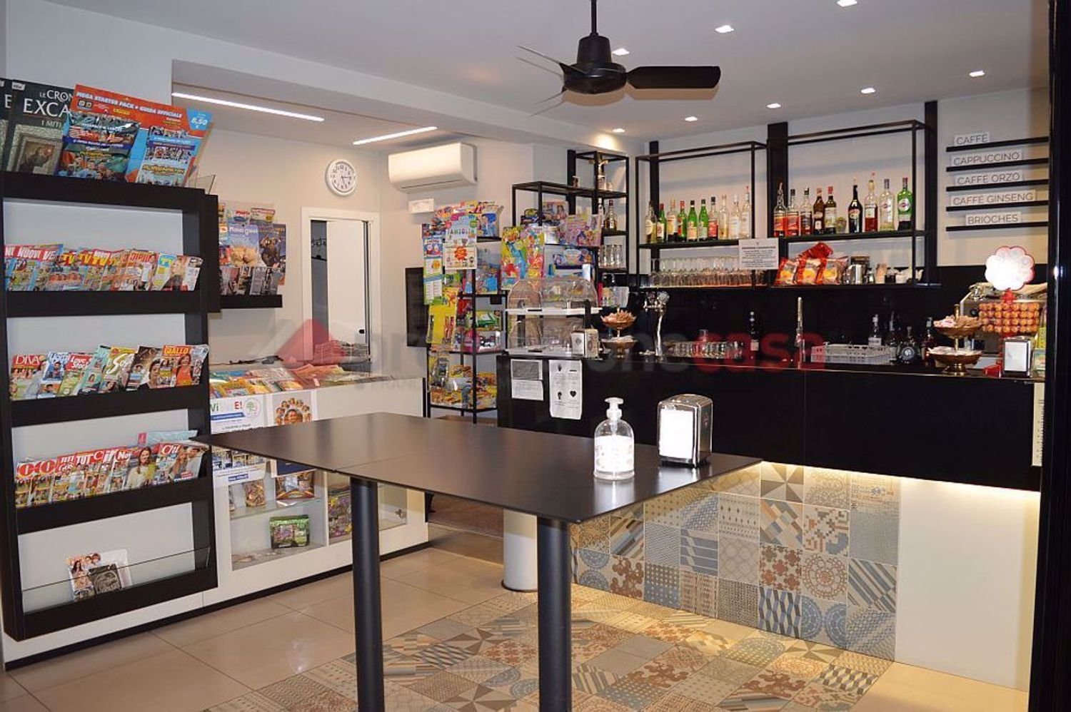 Gewerbliche Immobilie in Verdellino, Italy 70m², Nr. 392202