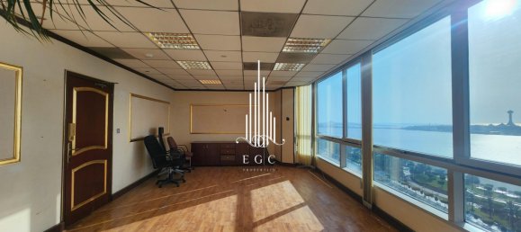 Bureau à Corniche Road, UAE 220.7m² No. 26804 4