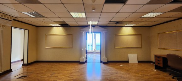 Bureau à Corniche Road, UAE 220.7m² No. 26804 6