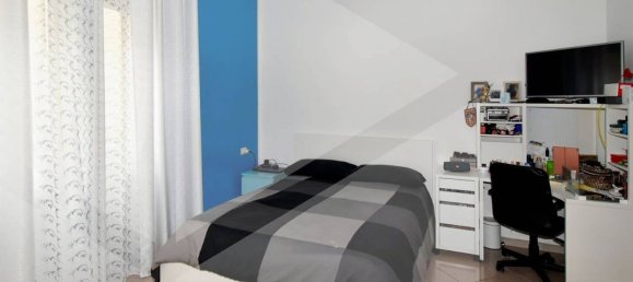 Apartamento de 3 divisões em Rho, Italy N.º 30437 10