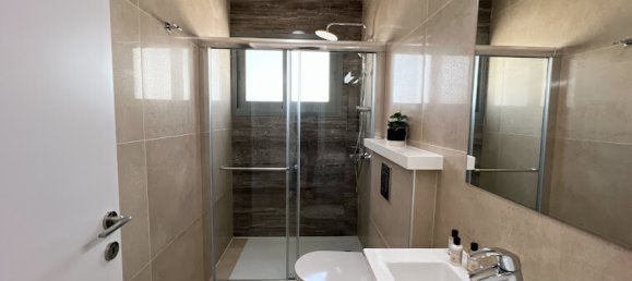 3 habitaciónes apartamento en venta en Larnaca, Larnaka, Cyprus № 25496 6