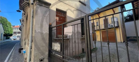 2 rooms Apartment in Biassono, Italy No. 226816 9