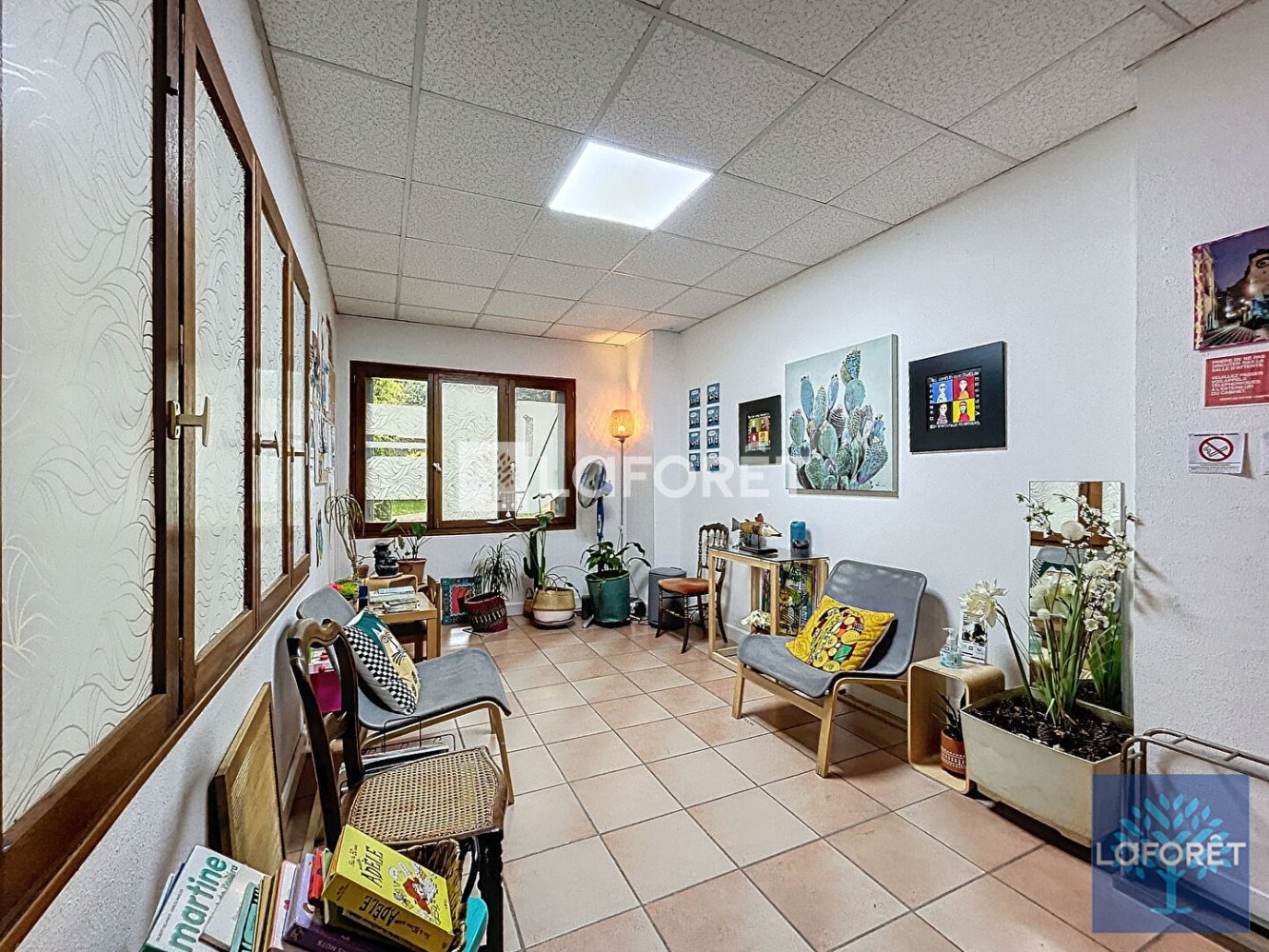 Büro in Draveil, France 63m², Nr. 166879