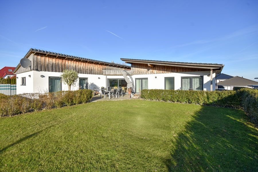 5-salle Bungalow à Helmstedt, Germany No. 189743