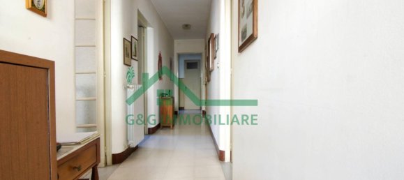 4 rooms Apartment in Catania, Italy No. 234884 8