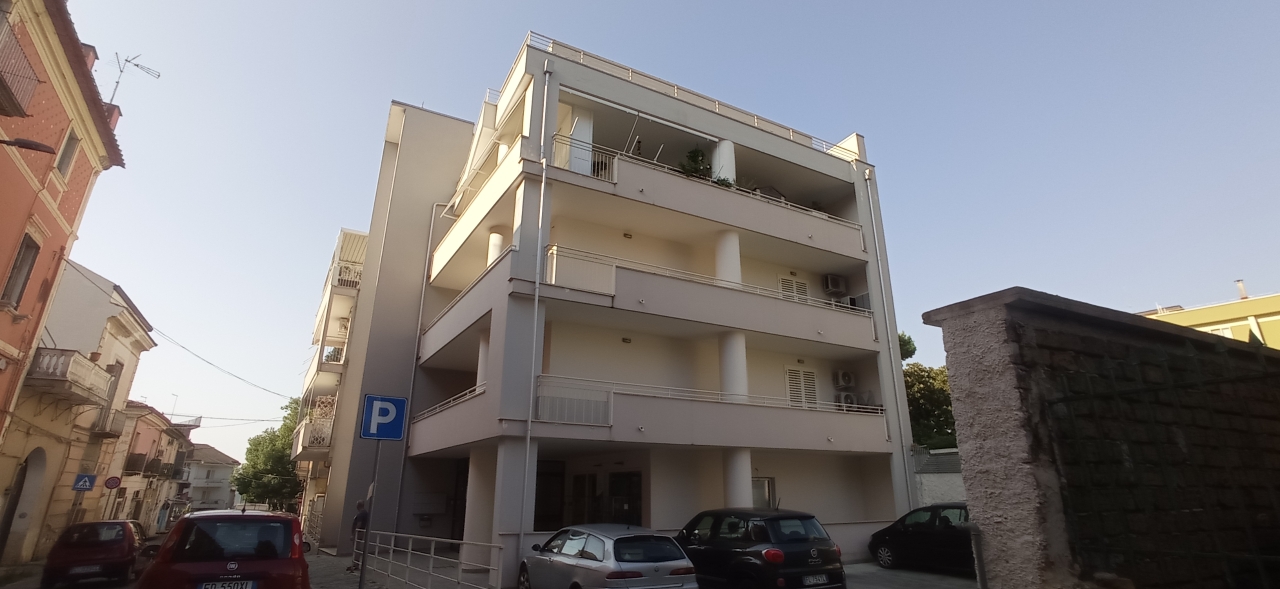 3-salle Penthouse à Caserta, Italy No. 142275