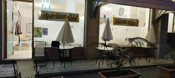 250m² Commercial property in Lentate sul Seveso, Italy No. 252018 2